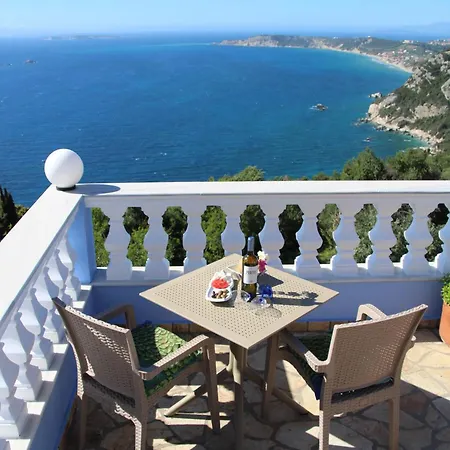 Bettina 2nd Floor * Afión