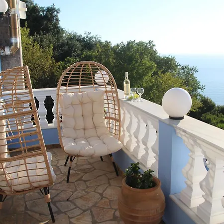 Bettina 2nd Floor Afión