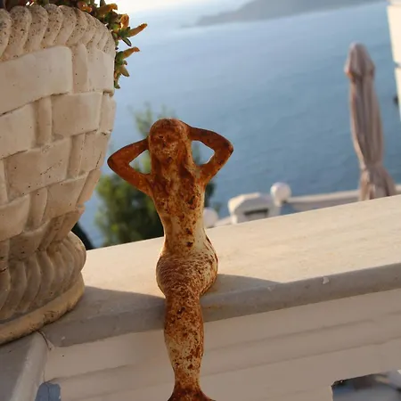 Bettina 2nd Floor Villa *