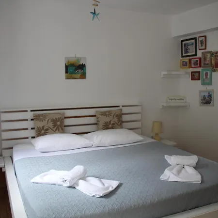 Bettina 2nd Floor *